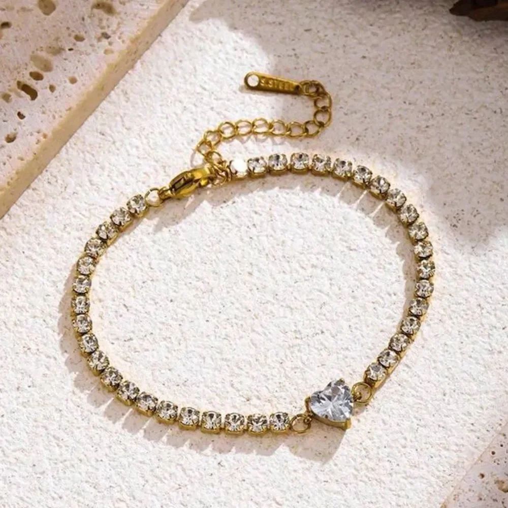 Diamondโheart BraceletโM1335